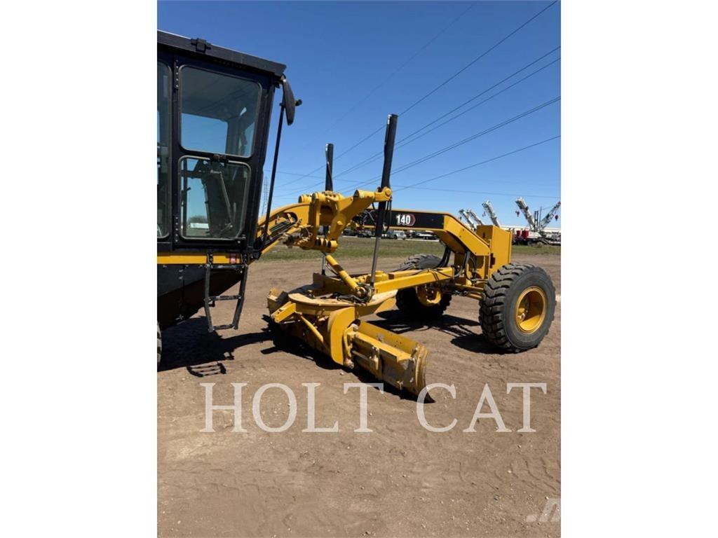 CAT 140 Motoniveladoras