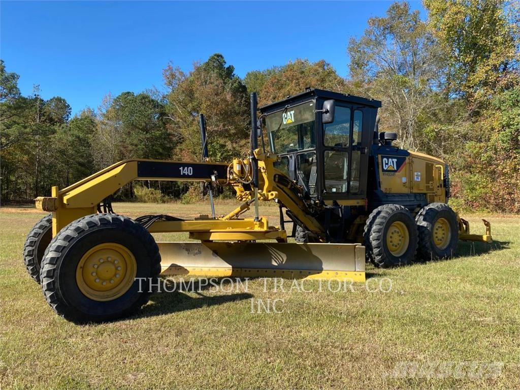 CAT 140 Motoniveladoras
