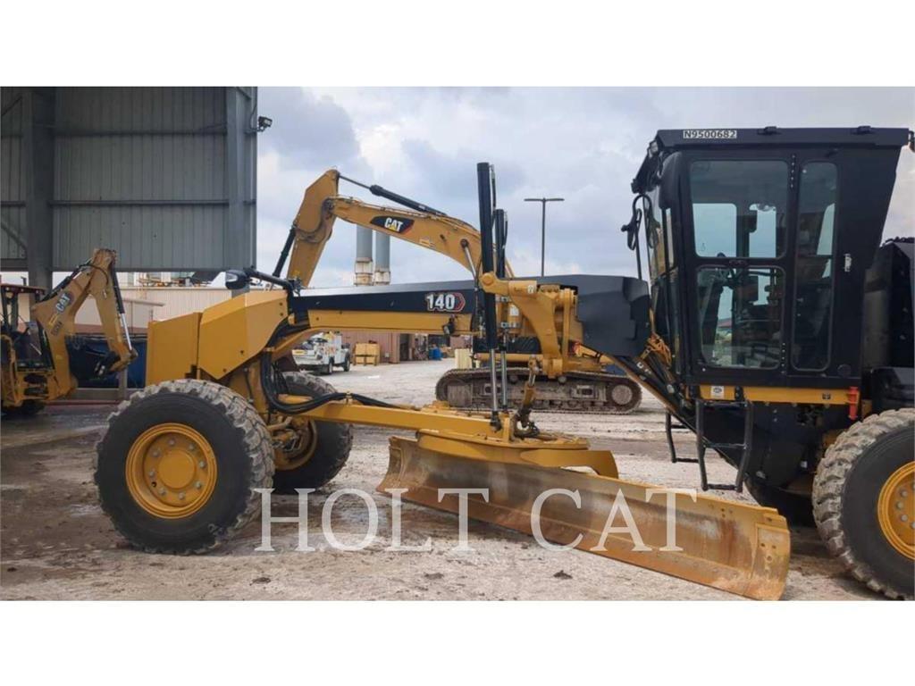 CAT 140 AWD Motoniveladoras