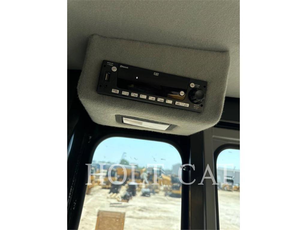 CAT 140 AWD Motoniveladoras