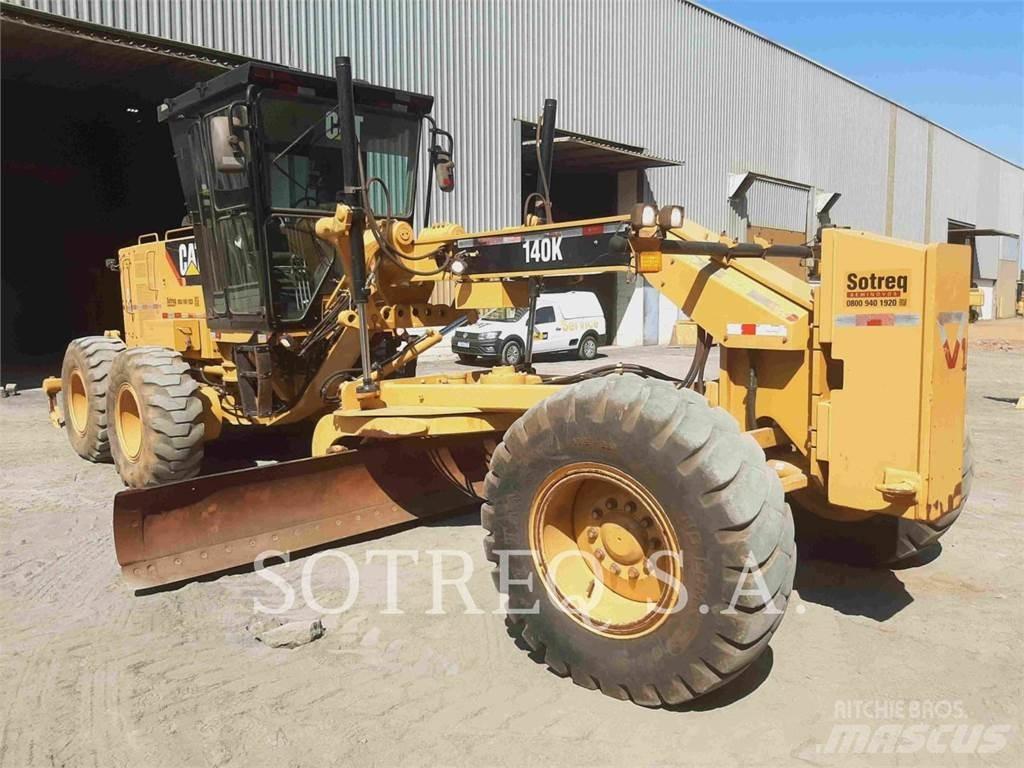 CAT 140K Motoniveladoras