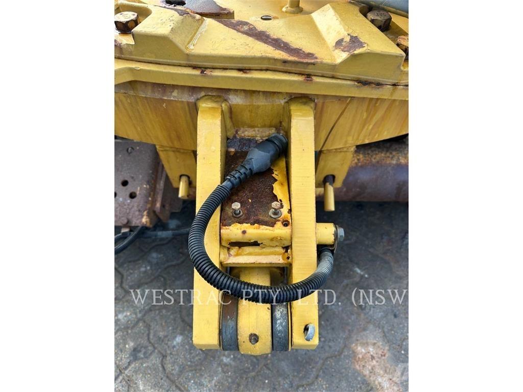 CAT 140M Motoniveladoras