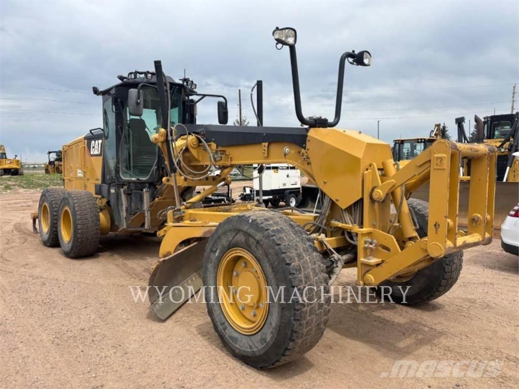CAT 140M 2 Motoniveladoras