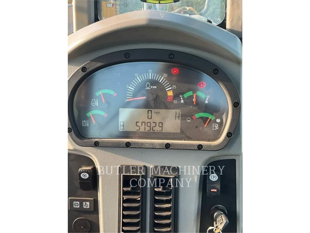 CAT 140M2AWD Motoniveladoras