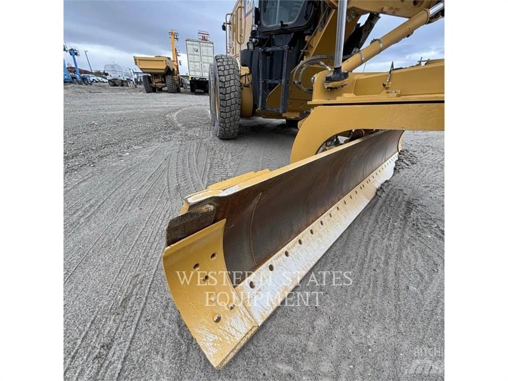 CAT 140M3 Motoniveladoras
