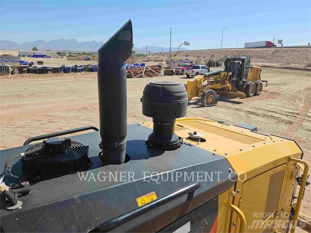 CAT 140M3 Motoniveladoras