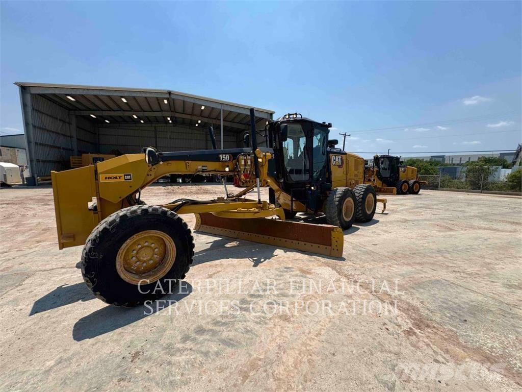 CAT 150-15 Motoniveladoras