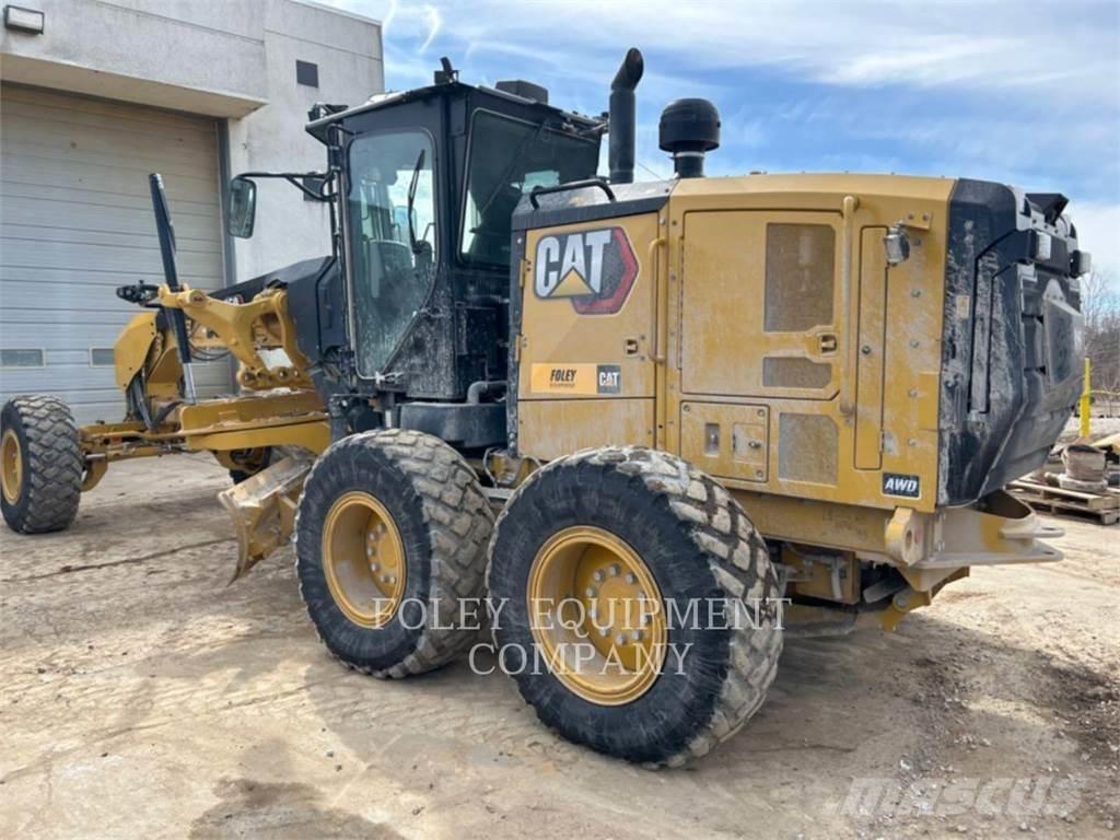 CAT 150-15AW Motoniveladoras