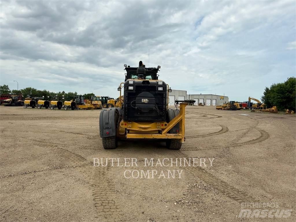CAT 150 AWD Motoniveladoras
