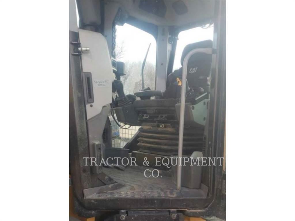 CAT 160 Motoniveladoras