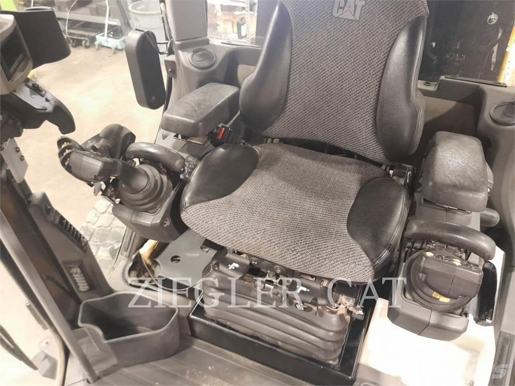 CAT 160-15 Motoniveladoras