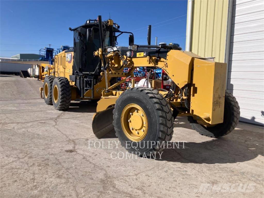 CAT 160-15AWI Motoniveladoras