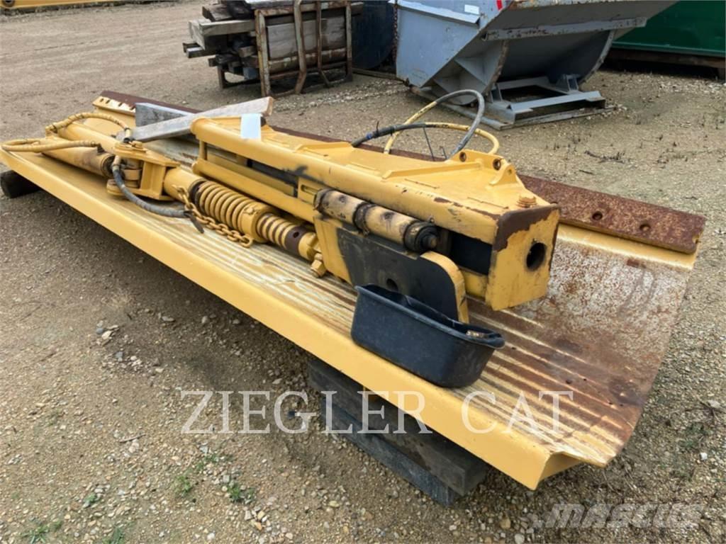 CAT 160M Motoniveladoras