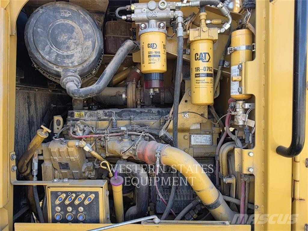 CAT 160M AWD Motoniveladoras