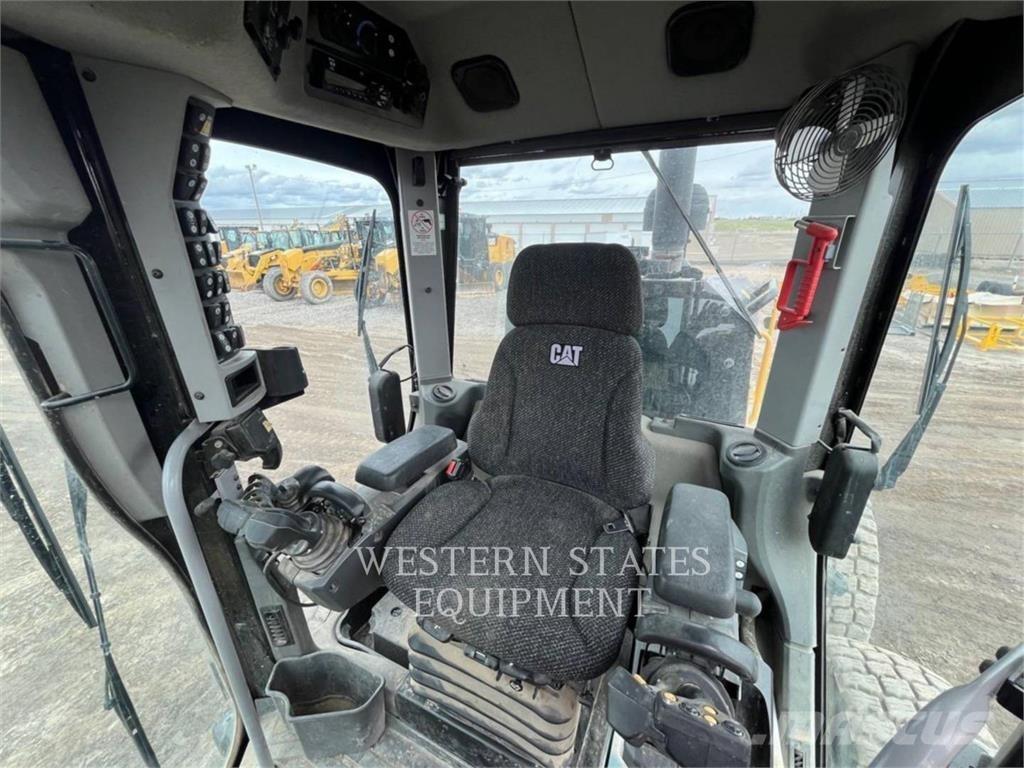 CAT 160M3 Motoniveladoras