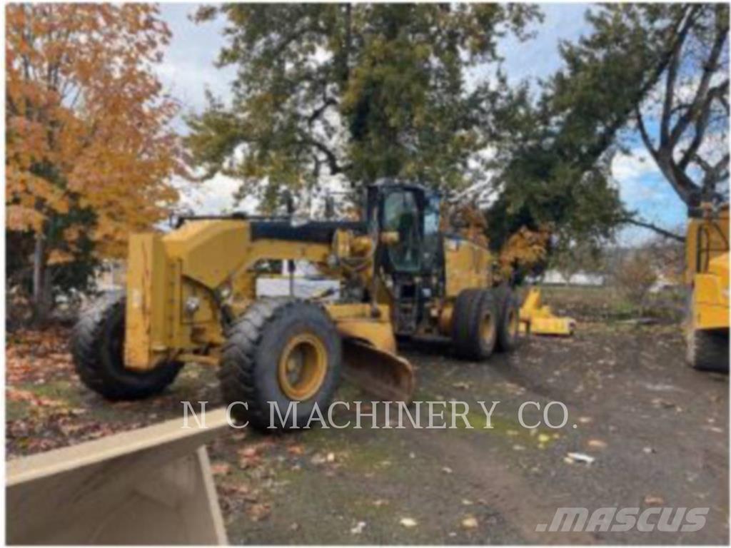 CAT 16M Motoniveladoras