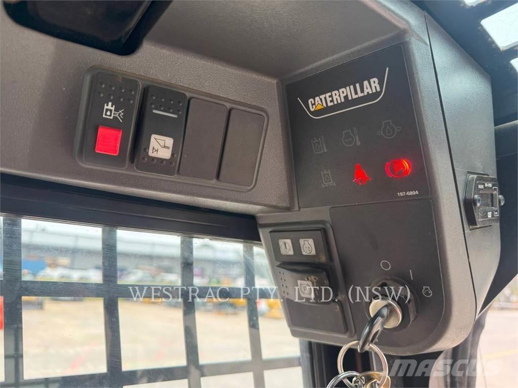 CAT 216B3 AC Carregadoras de direcção deslizante