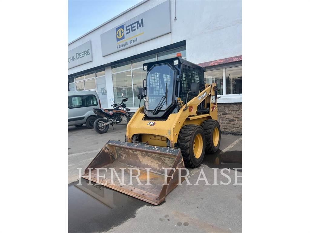 CAT 226B3 Carregadoras de direcção deslizante