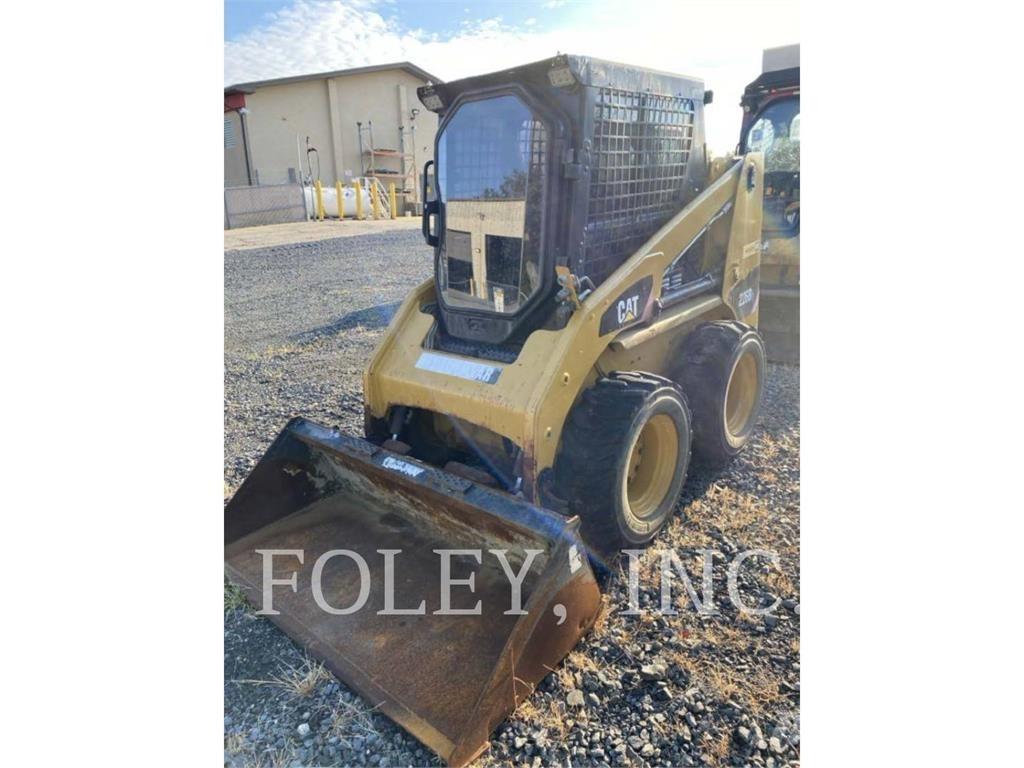 CAT 226B3 Carregadoras de direcção deslizante
