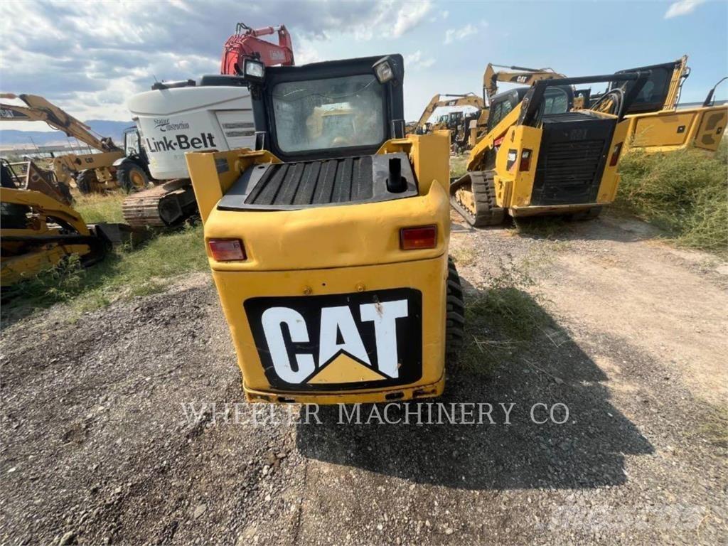 CAT 226B3 C3 Carregadoras de direcção deslizante