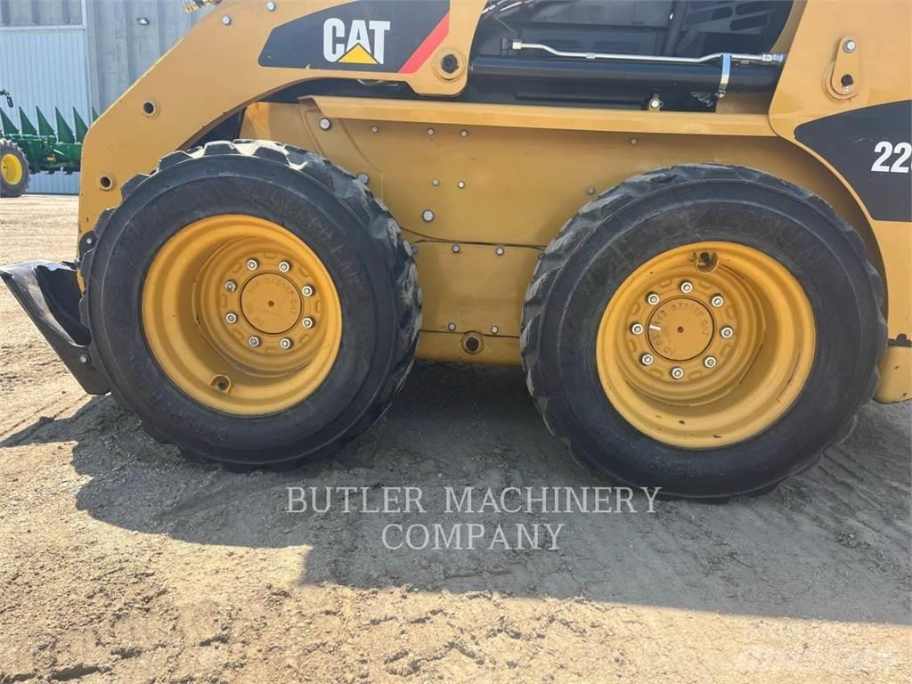 CAT 226B3 C3S2 Carregadoras de direcção deslizante