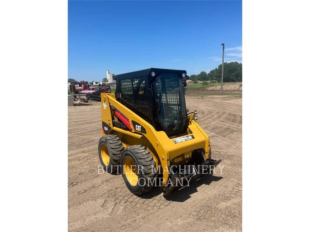 CAT 226B3 C3S2 Carregadoras de direcção deslizante