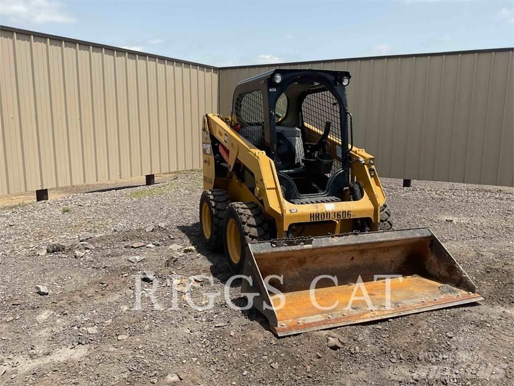 CAT 226D Carregadoras de direcção deslizante