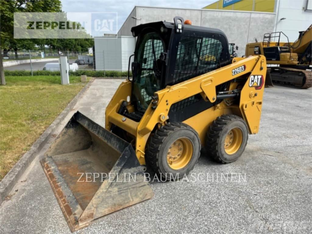 CAT 226D Carregadoras de direcção deslizante