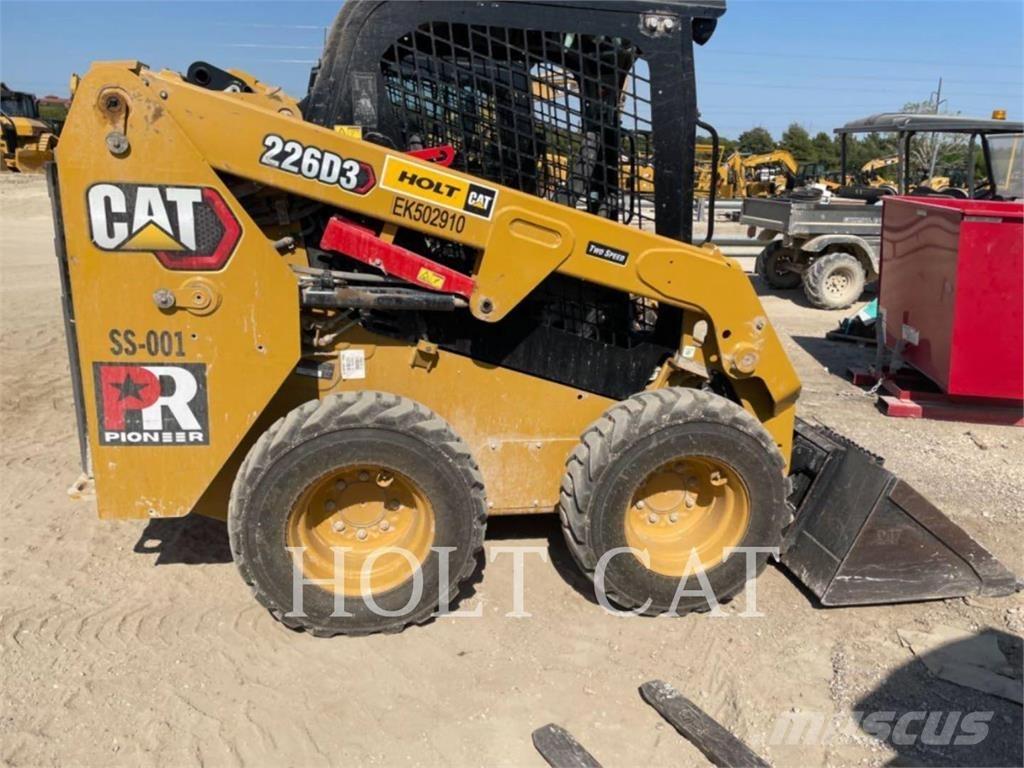 CAT 226D Carregadoras de direcção deslizante