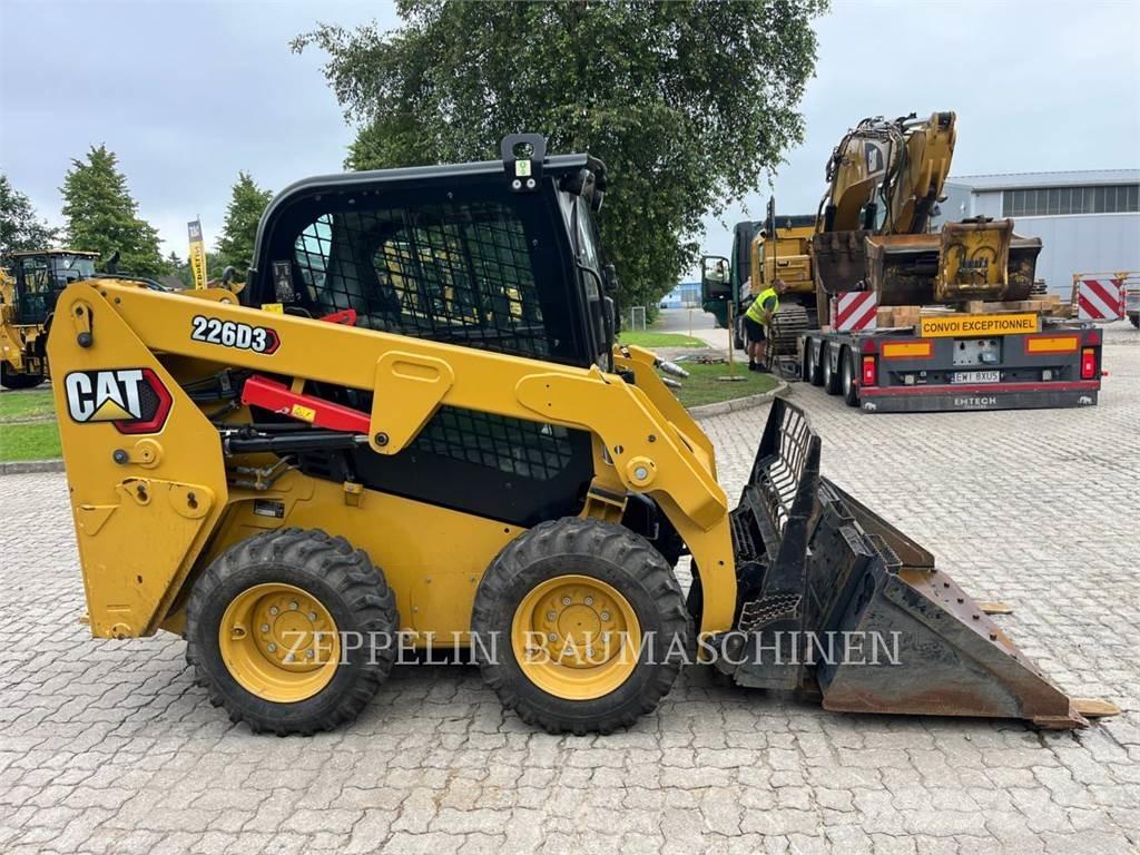 CAT 226D Carregadoras de direcção deslizante