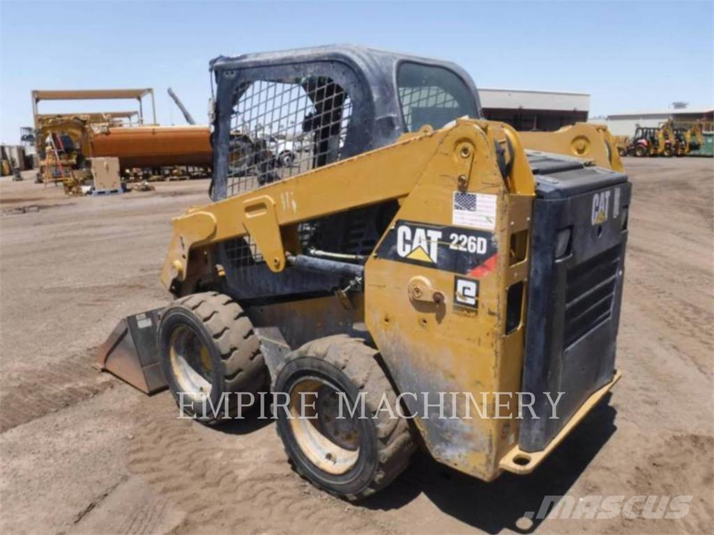 CAT 226D Carregadoras de direcção deslizante