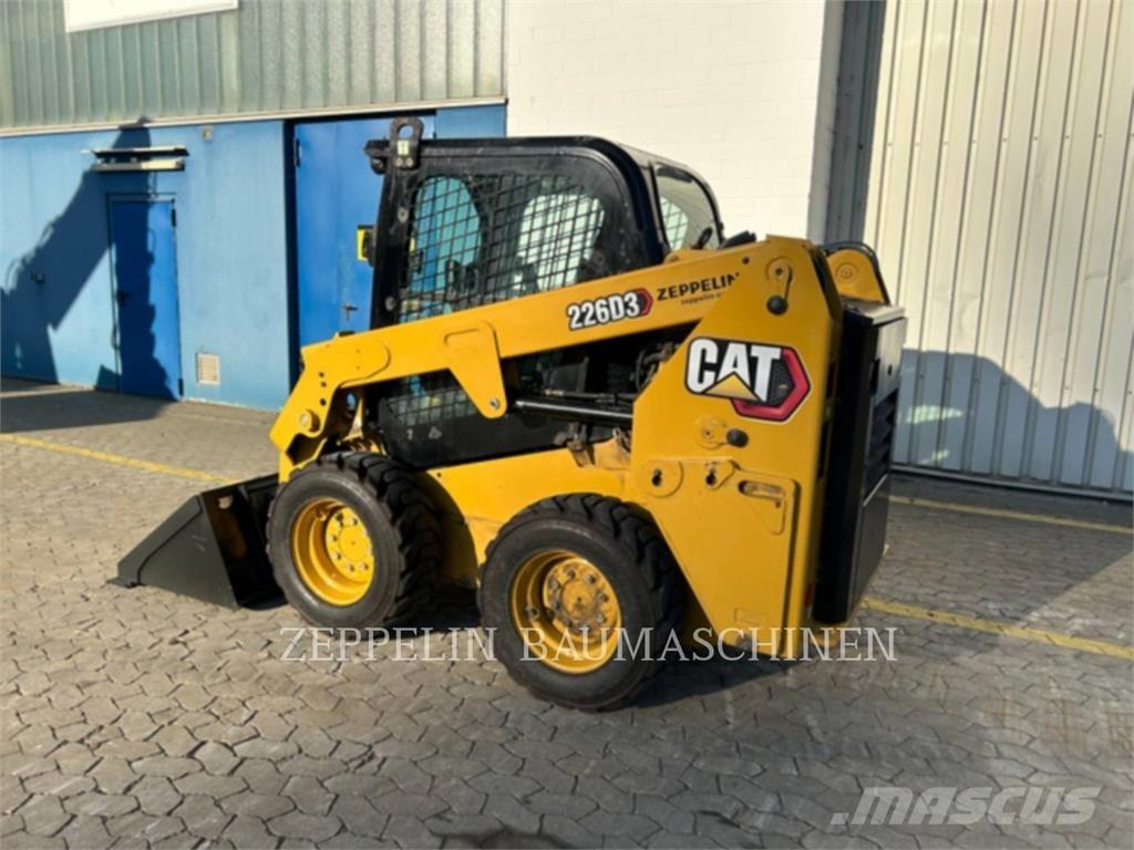 CAT 226D Carregadoras de direcção deslizante