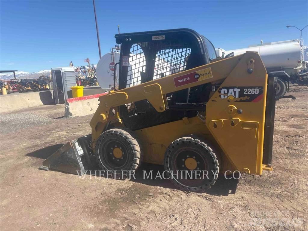 CAT 226D C1-H2 Carregadoras de direcção deslizante