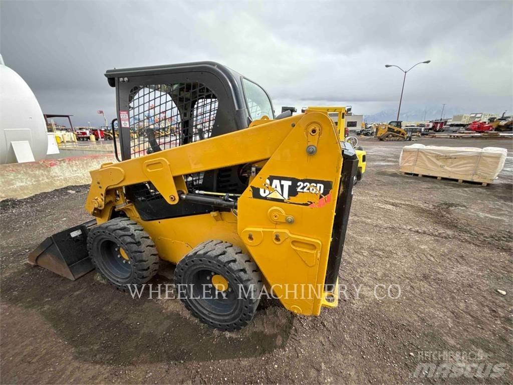 CAT 226D C1-H2 Carregadoras de direcção deslizante