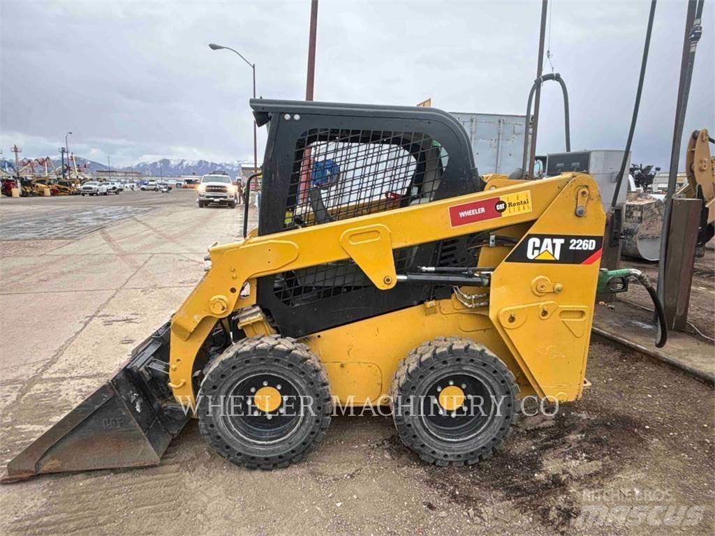 CAT 226D C1-H2 Carregadoras de direcção deslizante