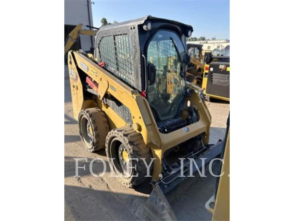 CAT 226D3 Carregadoras de direcção deslizante