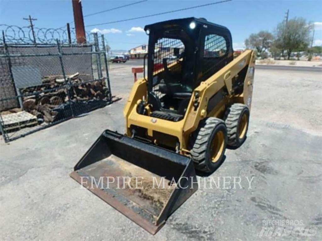 CAT 226D3 Carregadoras de direcção deslizante