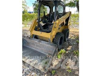CAT 226D3 C1H2 Carregadoras de direcção deslizante