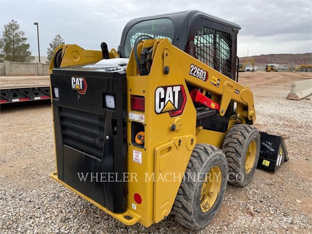 CAT 226D3 C3H2 Carregadoras de direcção deslizante