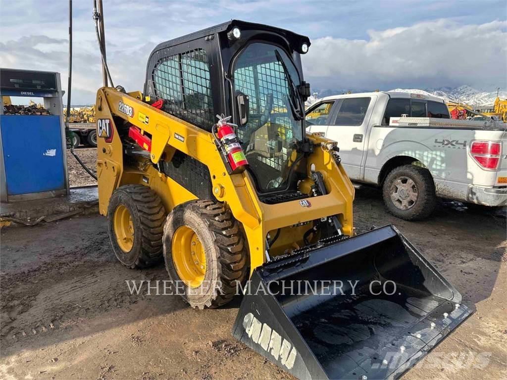 CAT 226D3 C3H2 Carregadoras de direcção deslizante