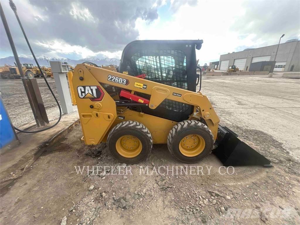 CAT 226D3 C3H2 Carregadoras de direcção deslizante