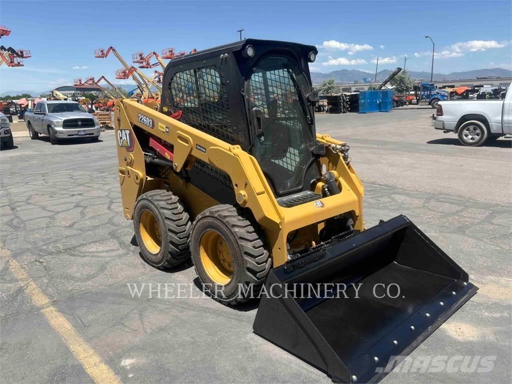 CAT 226D3 C3H2 Carregadoras de direcção deslizante