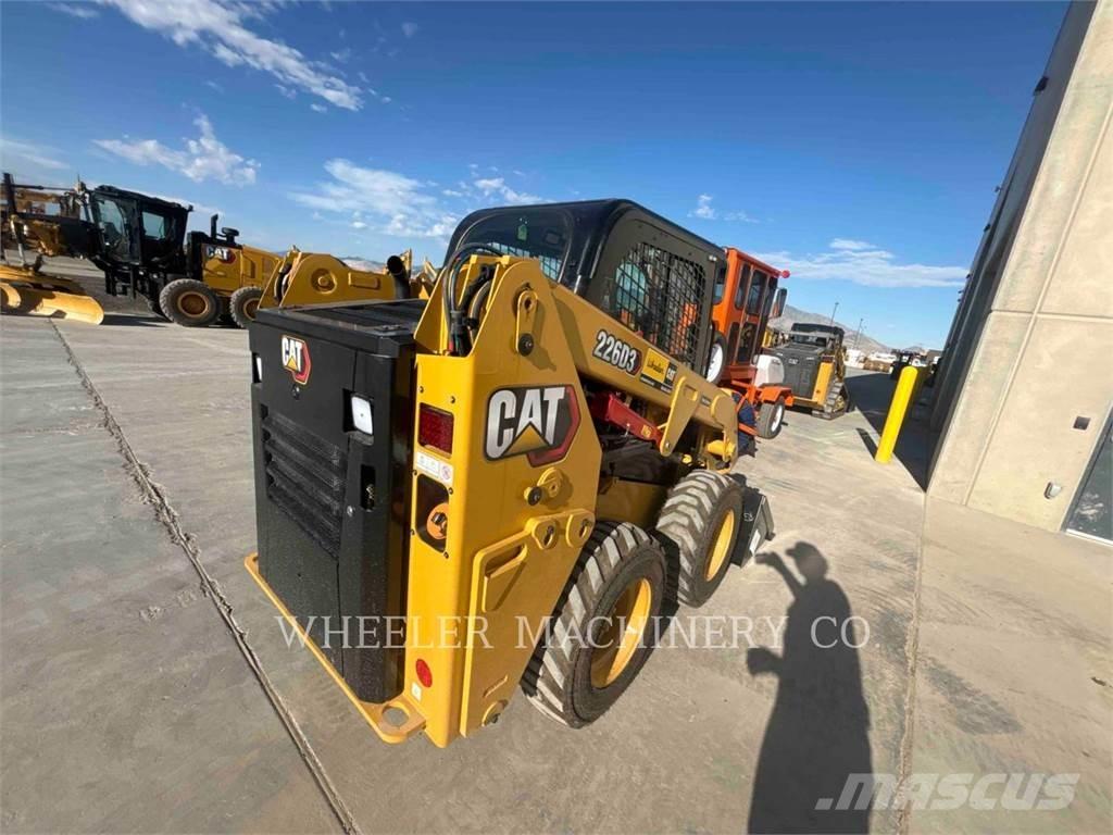 CAT 226D3 C3H2 Carregadoras de direcção deslizante