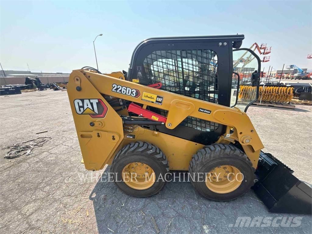CAT 226D3 C3H2 Carregadoras de direcção deslizante