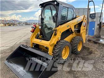 CAT 226D3 C3H2 Carregadoras de direcção deslizante