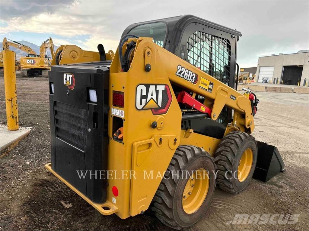 CAT 226D3 C3H2 Carregadoras de direcção deslizante