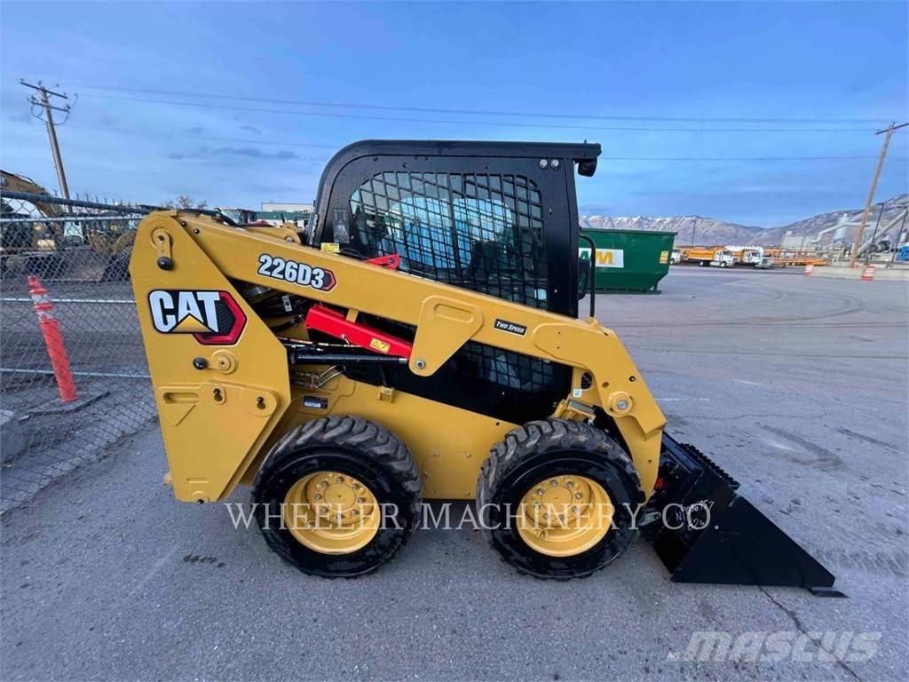 CAT 226D3 C3H2 Carregadoras de direcção deslizante