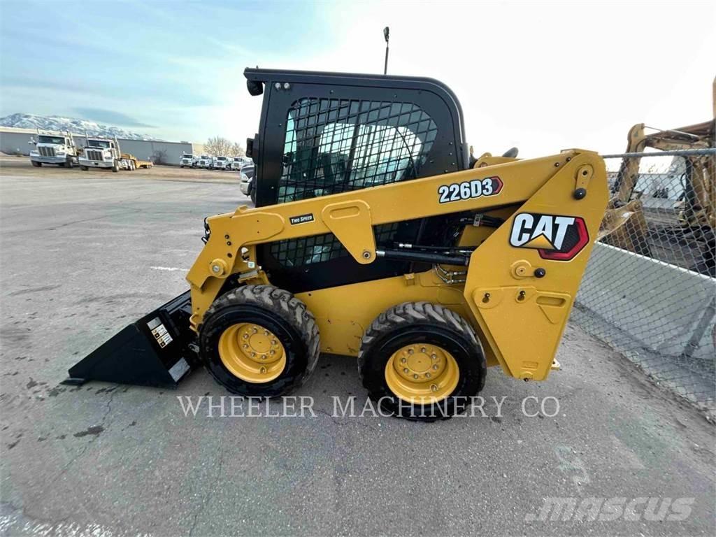 CAT 226D3 C3H2 Carregadoras de direcção deslizante