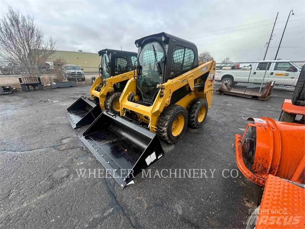 CAT 226D3 C3H2 Carregadoras de direcção deslizante