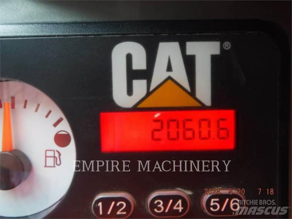 CAT 226D3 CA Carregadoras de direcção deslizante
